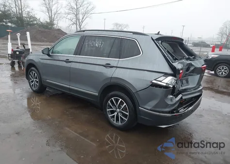 2020 Volkswagen Tiguan 2.0T Se/2.0T Se R-Line Black/2.0T Sel z USA, uszkodzony, nr VIN 3VV2B7AX7LM011653